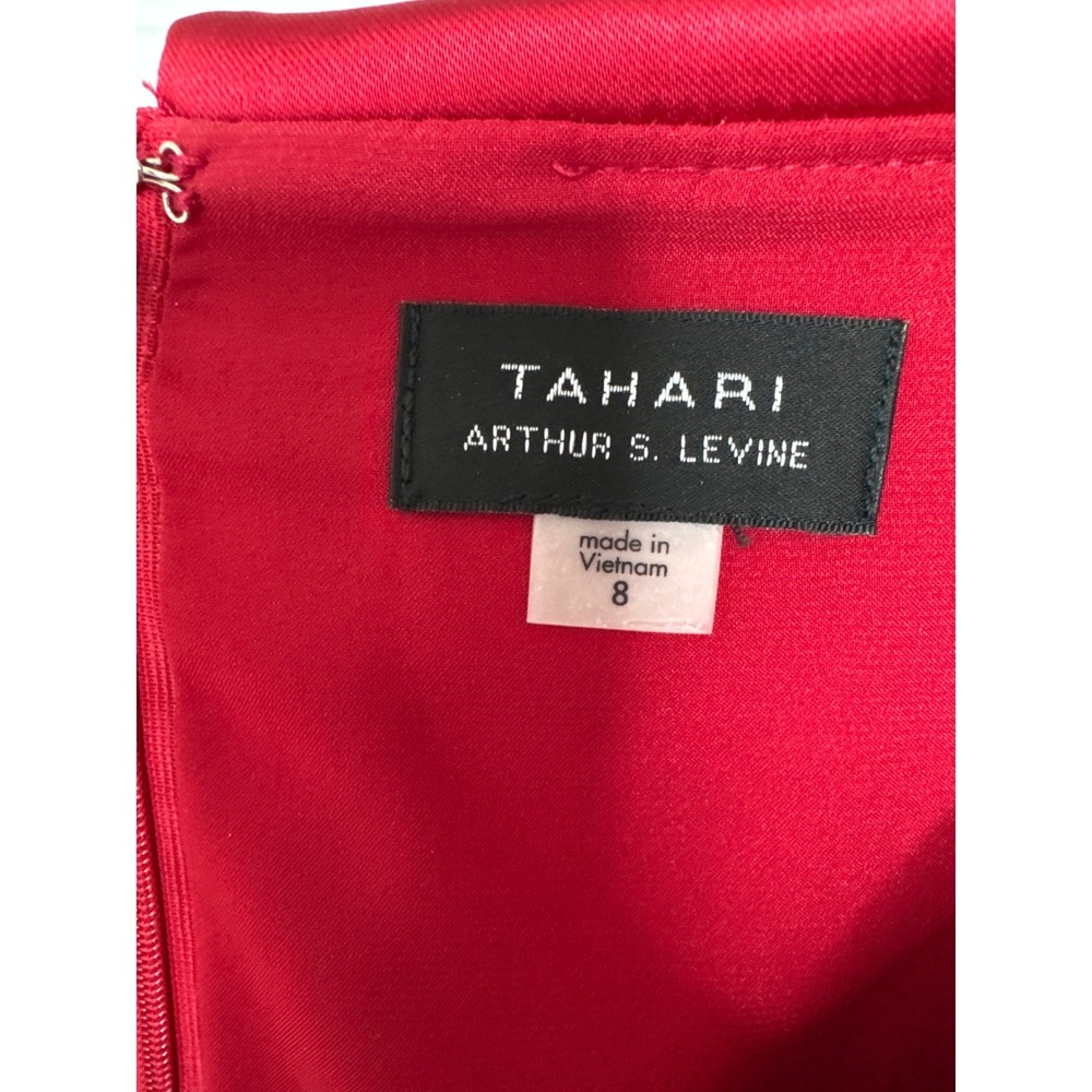 Tahari Arthur Levine Red Satin Drape Neck 3/4 Sleeve Sheath Dress Size 8 - Picture 2 of 5